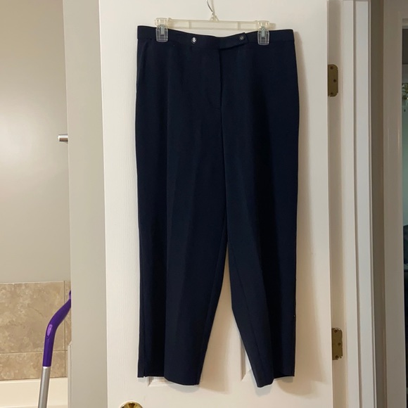 Investments Pants - Dark blue ankle pants